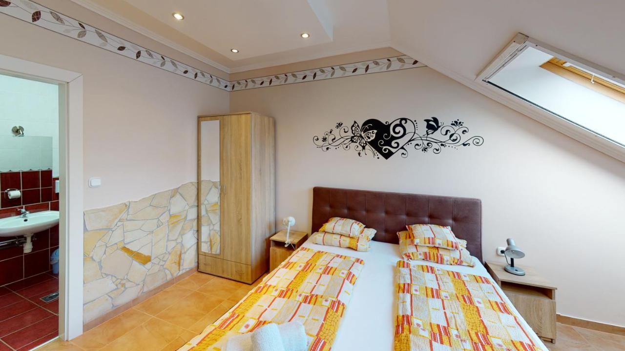 Cristian Apartman Hajdúszoboszló Exterior foto